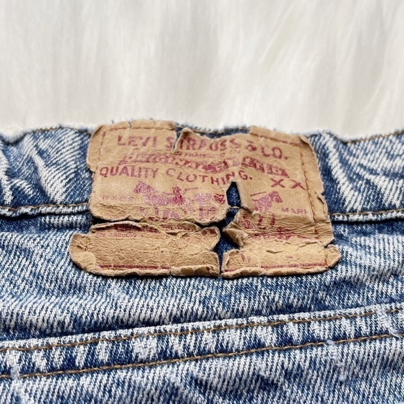 Levi’s Jean Shorts Vintage Distressed - Picture 4 of 6